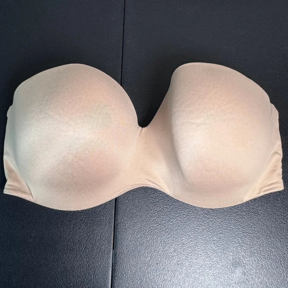 Victorias Secret Body by Victoria Lined Strapless Bra Beige Molded‎ Wide Band